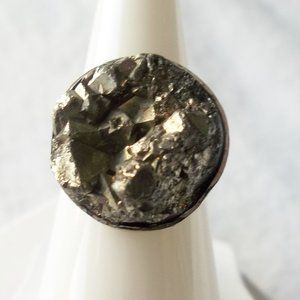 A golden pyrite gemstone ring, size 7, 925 silver, promise ring